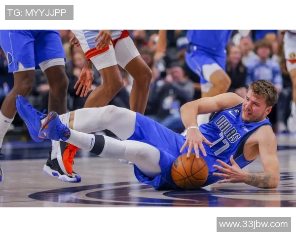 勇士与太阳激战正酣比赛直播全程回顾与精彩瞬间分析