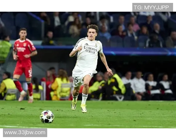 贝林厄姆的崛起之路：从青训新星到世界足球舞台的闪耀之星