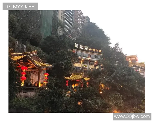 重庆街舞队与成都街舞队赛后复盘分析两队状态与表现对比