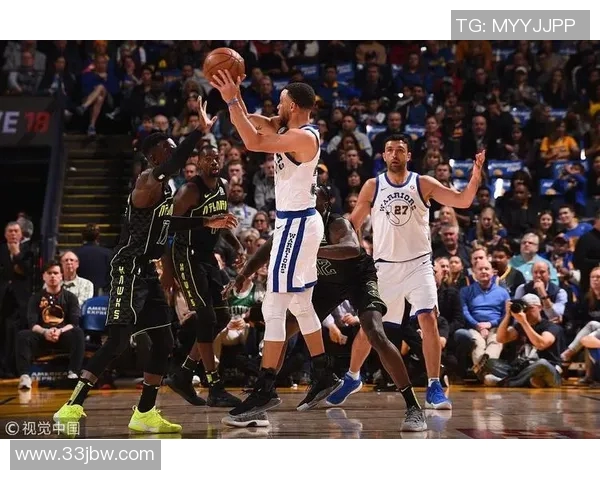 勇士与老鹰激战回顾精彩比赛录像分析与亮点总结